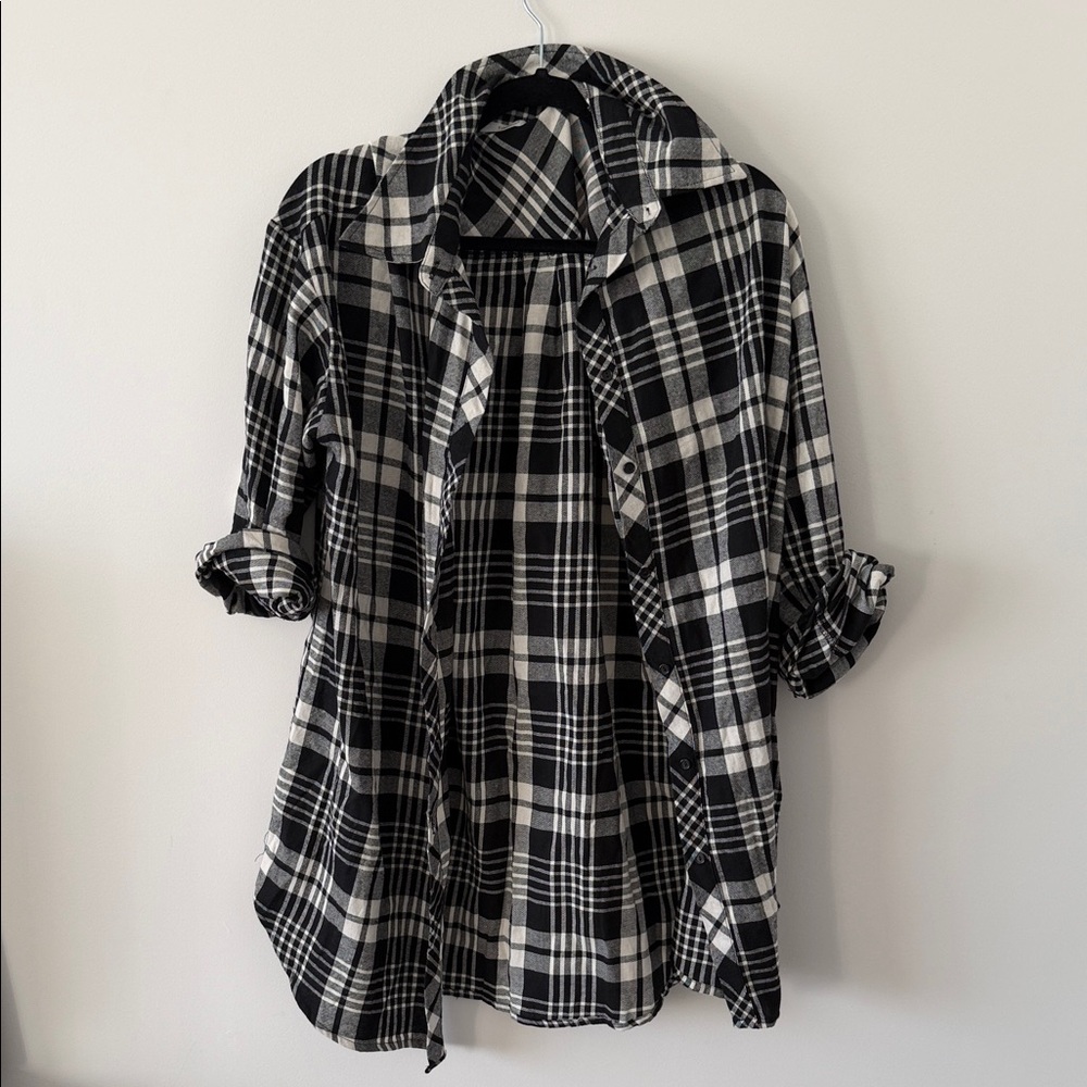 Timing Black and White Plaid Button Down Shirt